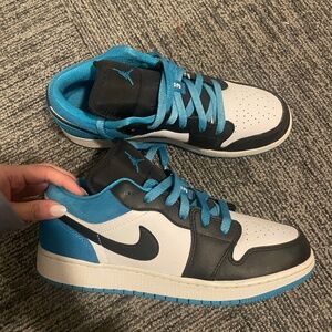 Jordan 1 Low Lazer Blue 7Y